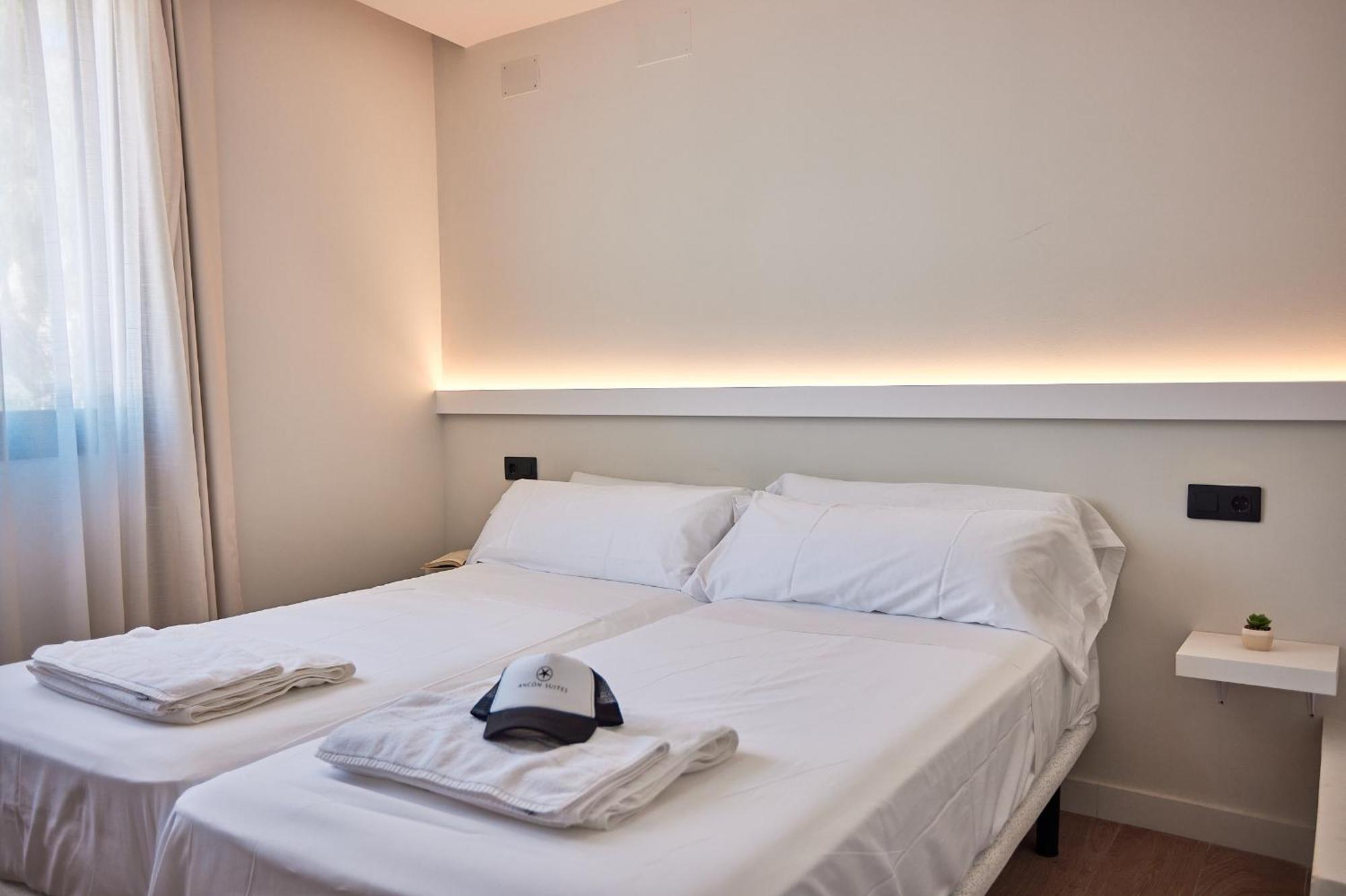 קרבונראס Ancon Suites מראה חיצוני תמונה